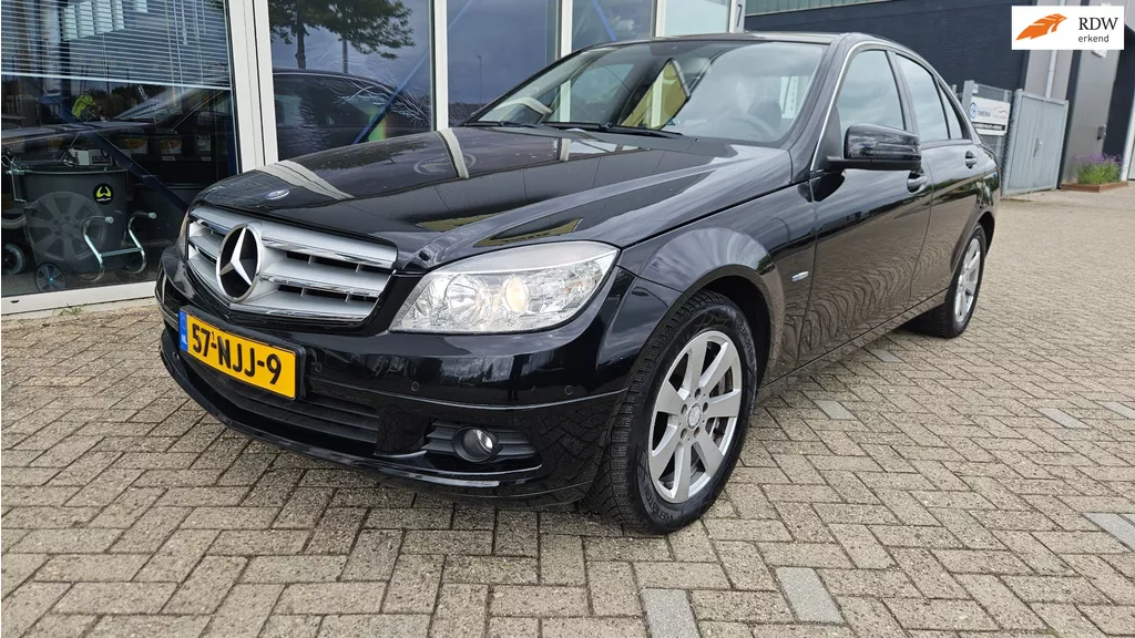 Mercedes-Benz C-klasse 180 CGI BlueEFFICIENCY Business Class LEES advertentie